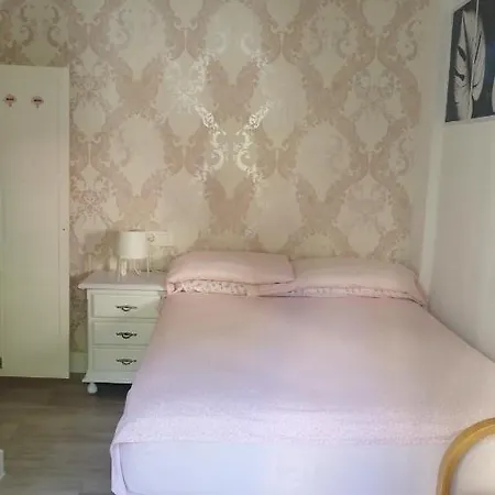 Habitación Independiente Con Baño Fuengirola