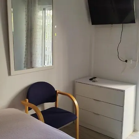 Pensión Habitación Independiente Con Baño